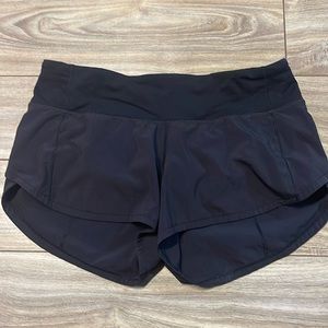 Lululemon size 4